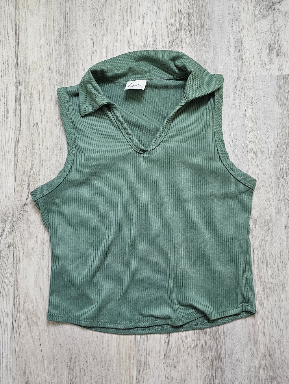 Livi Olivia Rae Ribbed Cropped Collar Top - Picture 4 of 4
